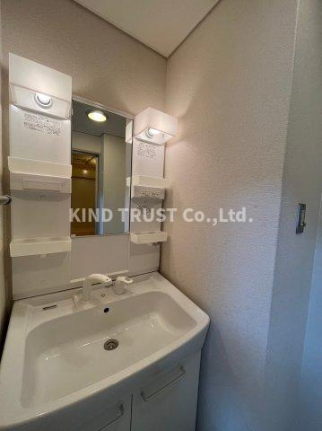 メゾン﨑山の洗面所|忙しい朝には欠かせない洗面所です