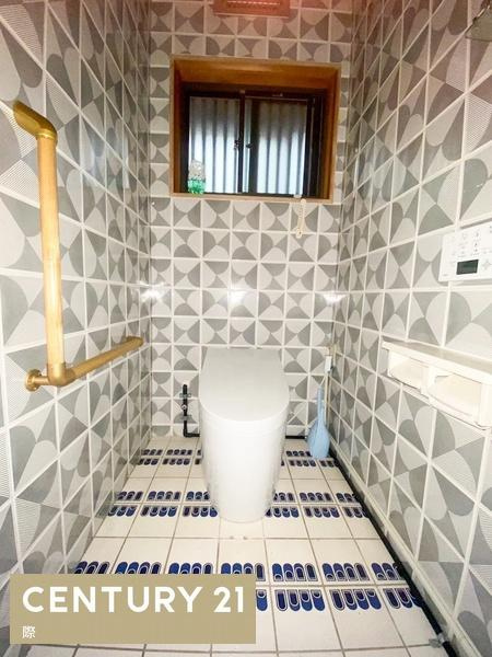 和歌山市吹上3丁目中古戸建のトイレ