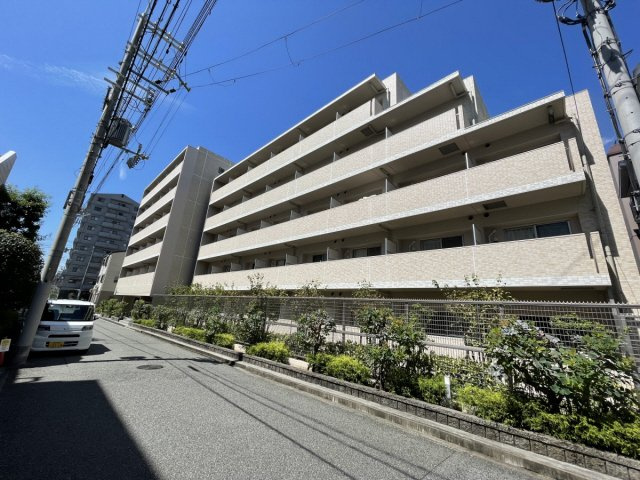 エルセレーノ石屋川の外観
