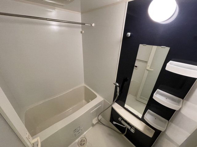エルセレーノ石屋川の浴室