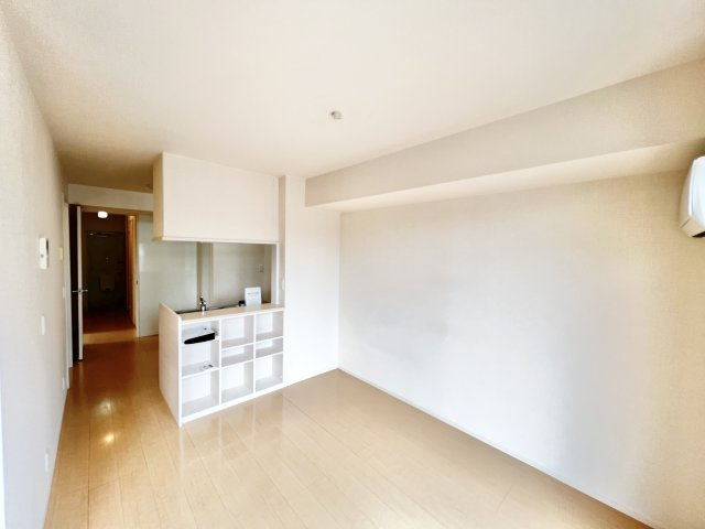 エミネンスAの居間・リビング|居間です