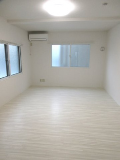 【居間・リビング】 | ソシアルコート八橋 | 洋室10.15帖