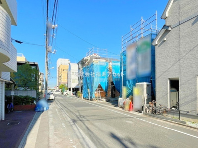 【前面道路含む現地写真】 | 葛飾区東新小岩2丁目　新築戸建て　全７棟