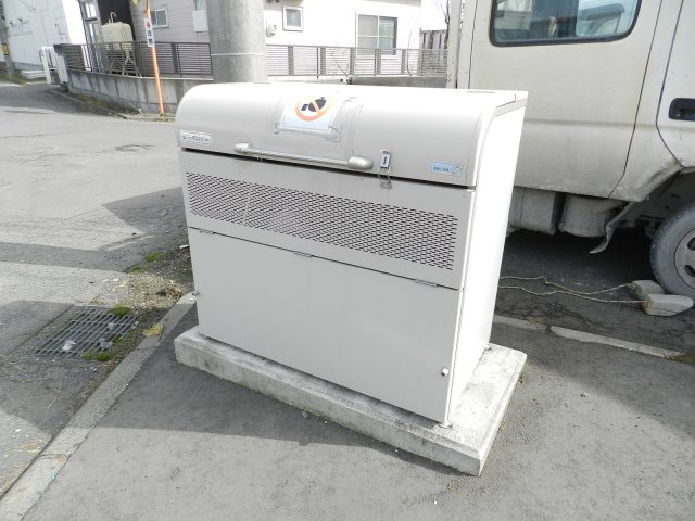 シャンブレット中島Ⅲの駐車場