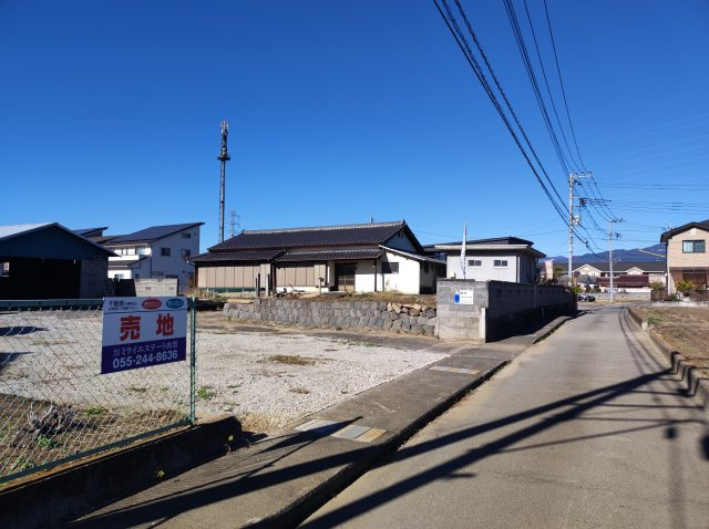 【前面道路含む現地写真】の画像