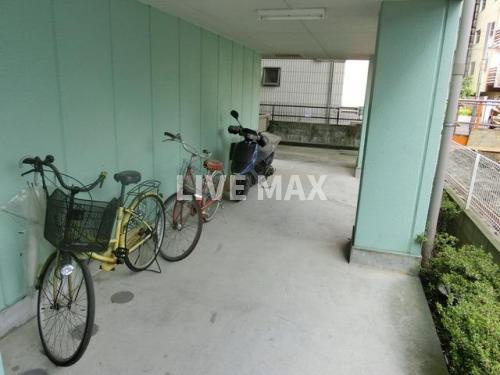 【ロビー】アンプルールフェールスリーズ