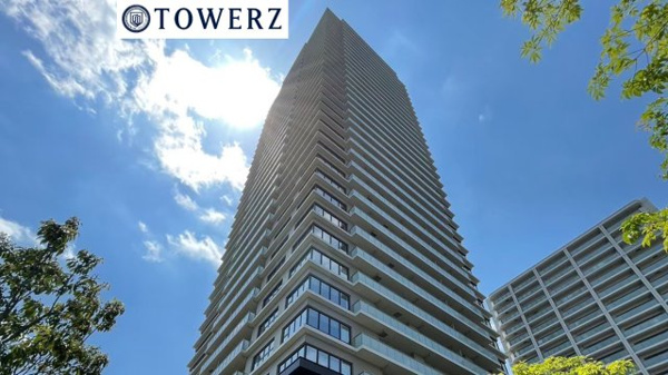 【外観】 | 【外観】都市に際立ち、潤いに映える。大阪の中心・由緒ある上町台地に、新たな価値を示す高層タワー。