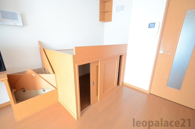 収納付きベット