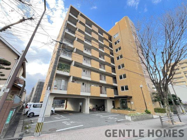 鳥飼リバーハイツの外観