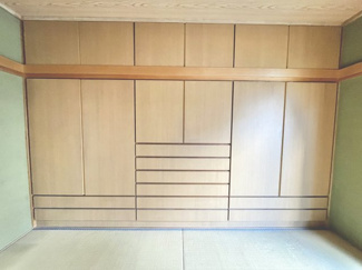 【収納】 | 鼻高町中古戸建 | ■1F和室にある備え付きの収納です♪