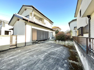 【設備】 | 鼻高町中古戸建 | ■専用庭／駐車スペースも広々♪