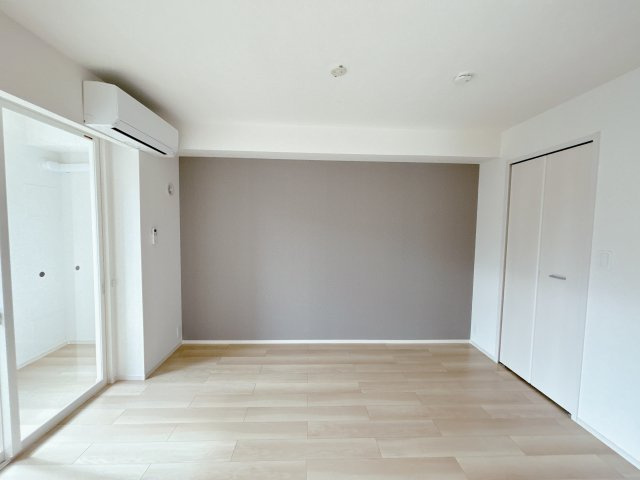 ルミナーレ・光の洋室