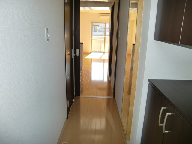 エル・セレーノ石屋川の玄関