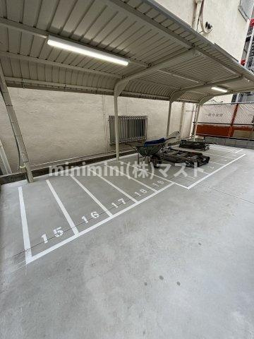 Forest Court　南大江公園の駐車場