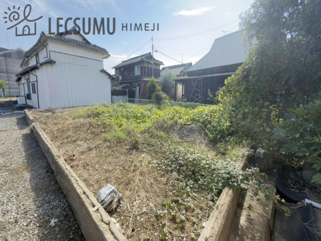 姫路市四郷町中鈴／売土地の前面道路含む現地写真
