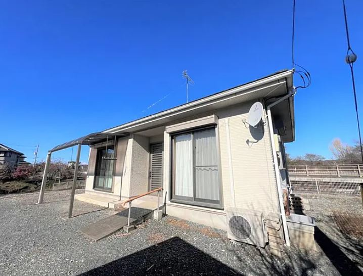 高崎市吉井町塩川　中古の外観