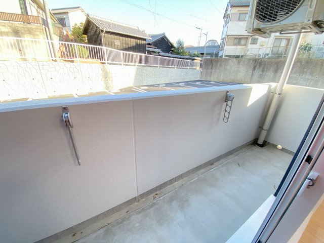 A・City常滑原松のバルコニー