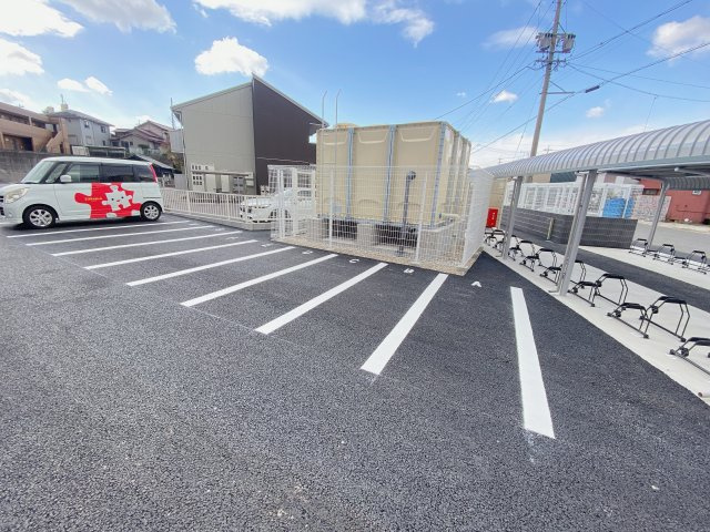 A・City常滑原松の駐車場