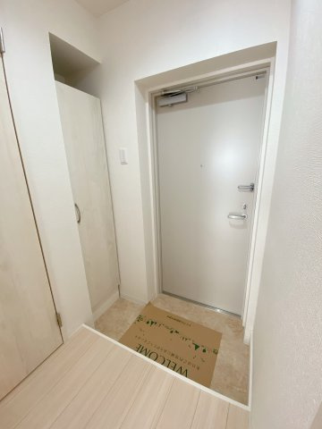 A・City常滑原松の玄関