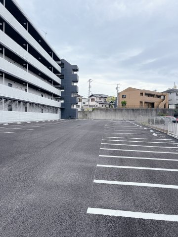 A・City常滑原松の駐車場