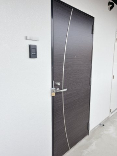 A・City常滑原松の玄関
