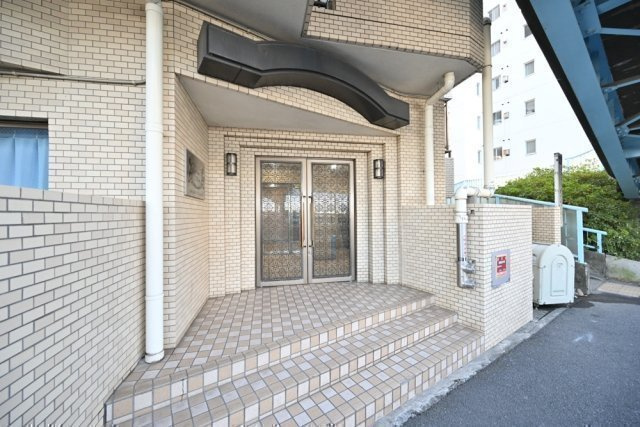 【エントランス】 | エヴェナール二子新地