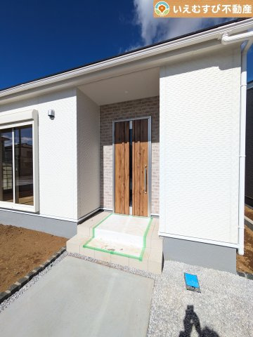 Livele Garden.S　上里町三町のエントランス