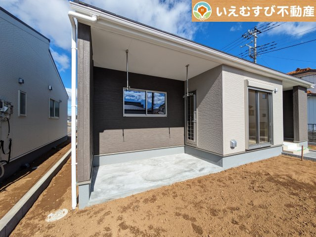 Livele Garden.S　上里町三町の外観|テラス付きでお洗濯安心
ゆとりあるテラスがあるのでお洗濯はもちろんお子様の外遊びにも♪