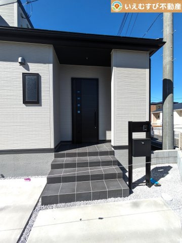 Livele Garden.S　上里町三町のエントランス