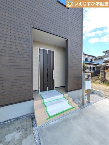 Livele Garden.S　上里町三町のエントランス