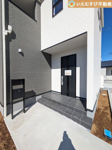Livele Garden.S　上里町三町のエントランス