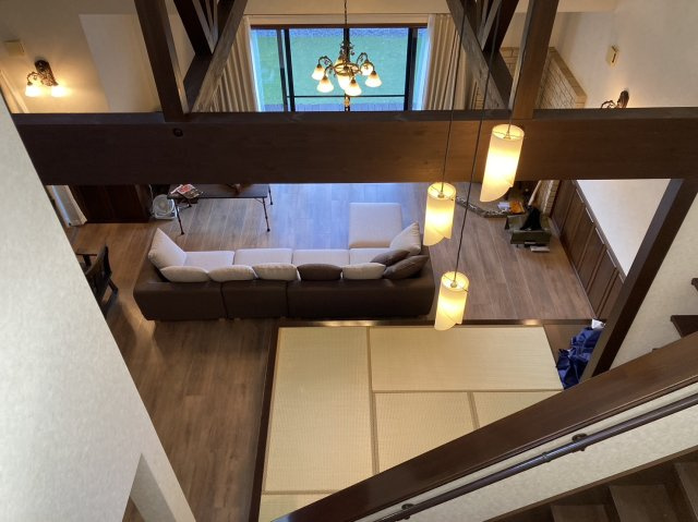 ６２２５４　山県市富永中古戸建ての居間・リビング