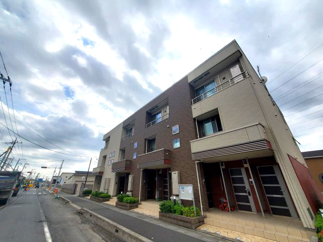 アイリスの外観|★都市ガス★浴室乾燥機★追焚★日当たり良好★温水洗浄便座★