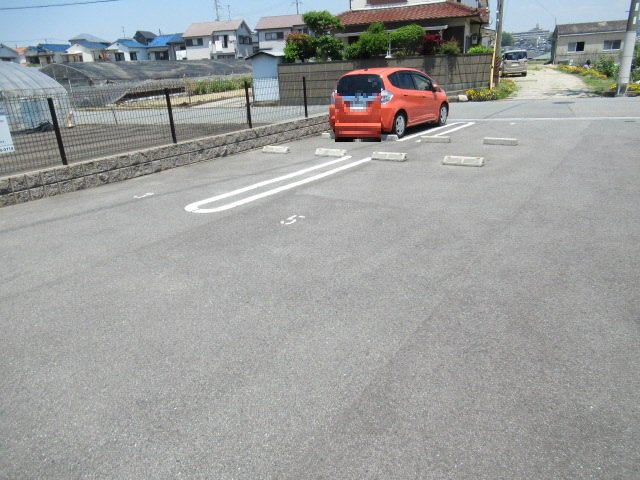 ベルヴィル明石の駐車場