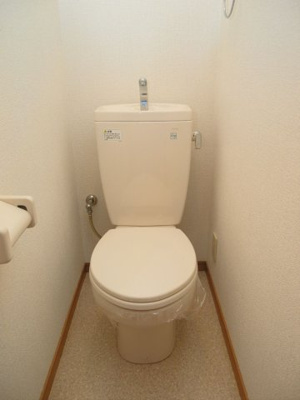 【トイレ】 | サン・プラスパ | 別号室の写真になります。現況優先。
