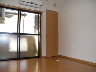 【設備】 | サン・プラスパ | 別号室の写真になります。現況優先。