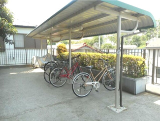 【その他共用部分】 | 屋根付きの駐輪場があります(^^)/