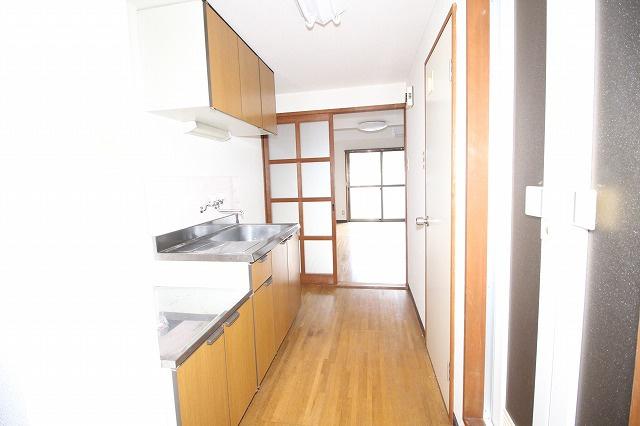 ドミール葛島のキッチン