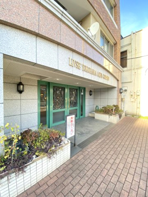 【エントランス】 | リブゼ横浜アクアガーデン | エントランス部分です。