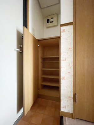 【収納】 | ピュア県庁北 | 別号室の写真になります。現況優先。