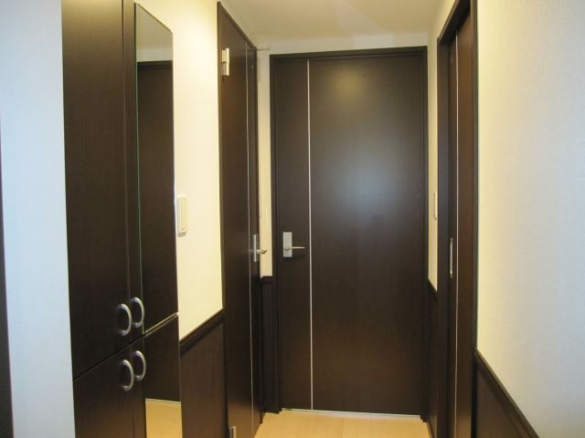 【玄関】 | チェリーハイム高宮B（タイプ） | 別号室の写真になります。現況優先。