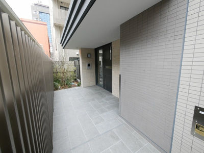 【エントランス】 | アザレア梅田