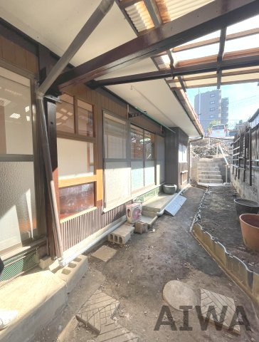 【庭】 | 渡鹿井島貸家