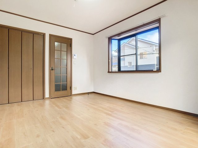 アーブル桜ケ丘の洋室