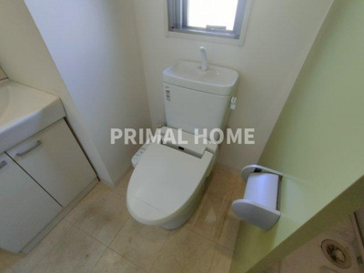 【トイレ】 | ドゥ・クリヨン | 同タイプのお部屋の写真です。