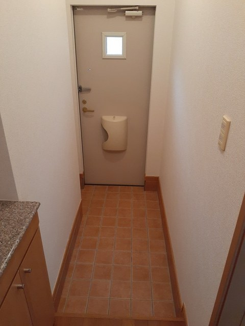 ハーモニーAの玄関