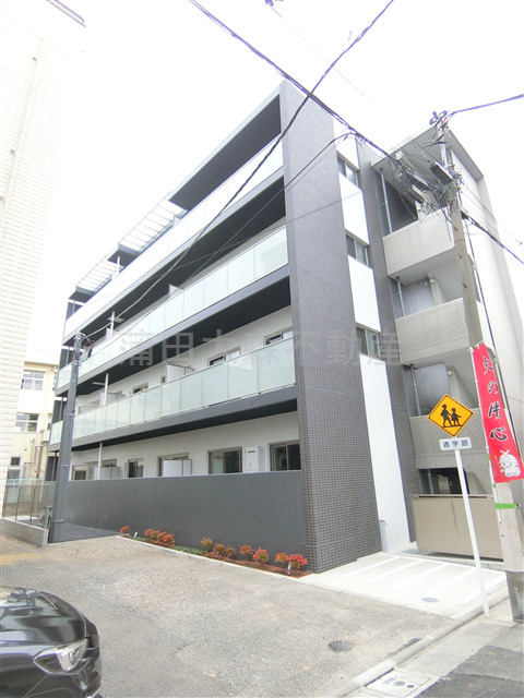 グランシャリオ新蒲田の外観|2023年11月築　RC鉄筋コンクリート造地上4階建て総戸数12戸Wi-Fiインターネット無料
東京都大田区新蒲田3丁目　JR京浜東北線蒲田駅徒歩13分、東急池上線蓮沼駅徒歩11分