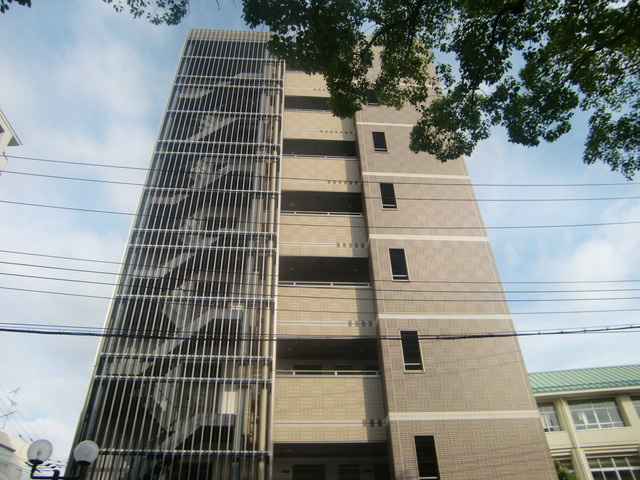 Dolce Vita 王子公園の外観