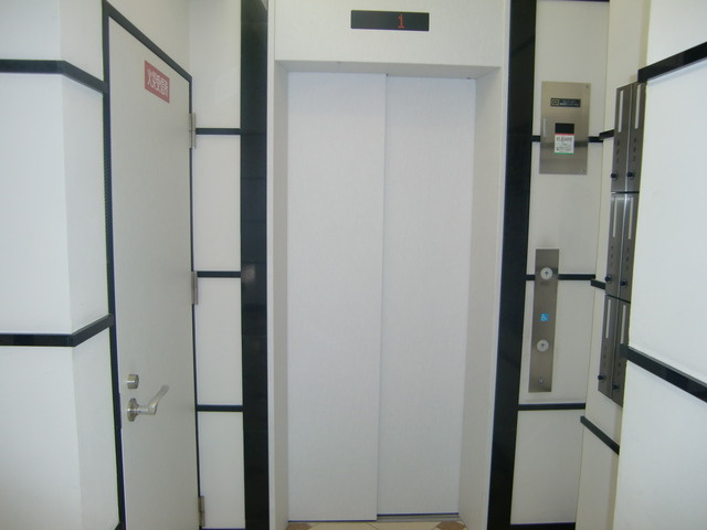 Dolce Vita 王子公園のその他共用部分|エレベーター