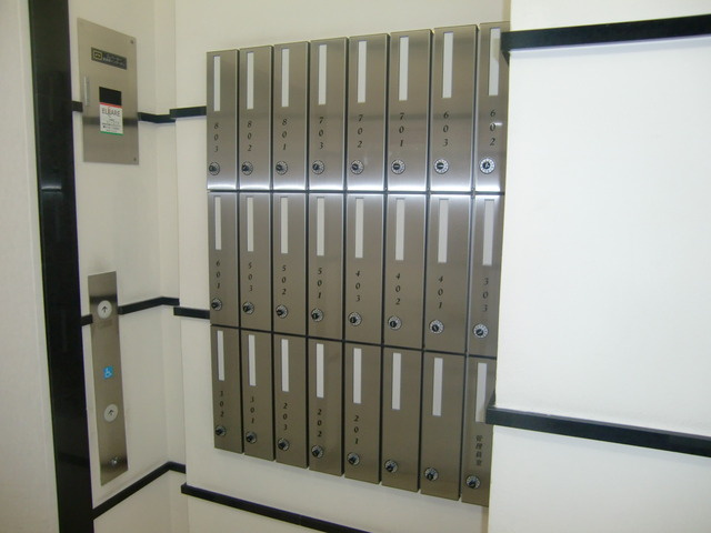 Dolce Vita 王子公園のその他共用部分|集合ポスト